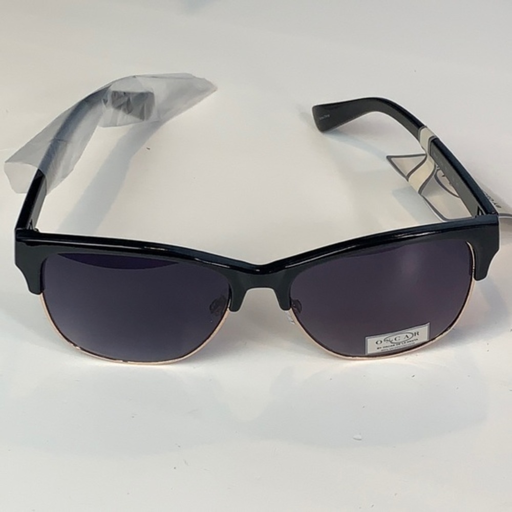 O By Oscar de la Renta Sunnies NWT